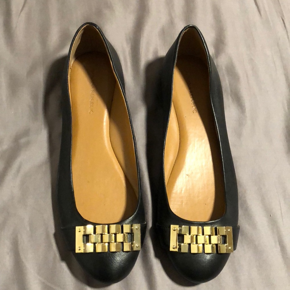 Black and gold flats